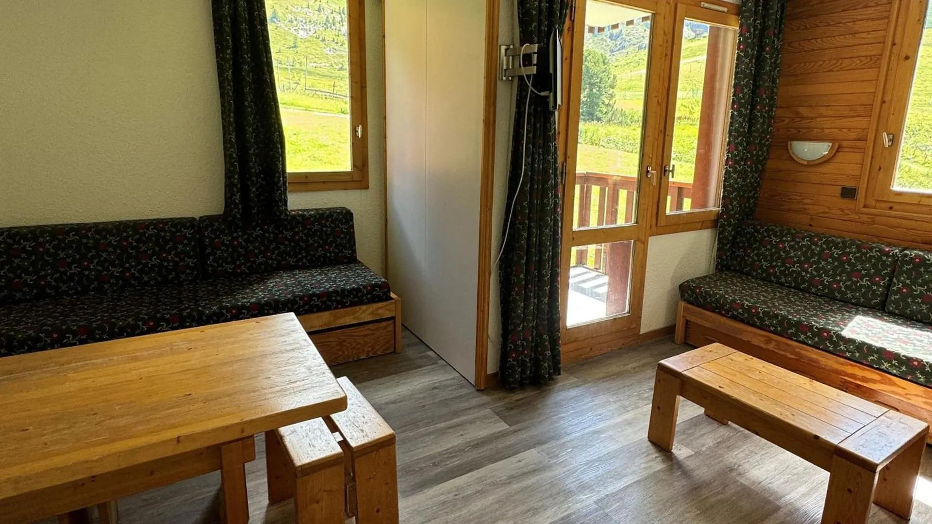 Studio Confortable Avec Acces Direct Aux Pistes, Animaux Admis Et Wifi Gratuit - Fr-1-181-2169 La Plagne-Tarentaise